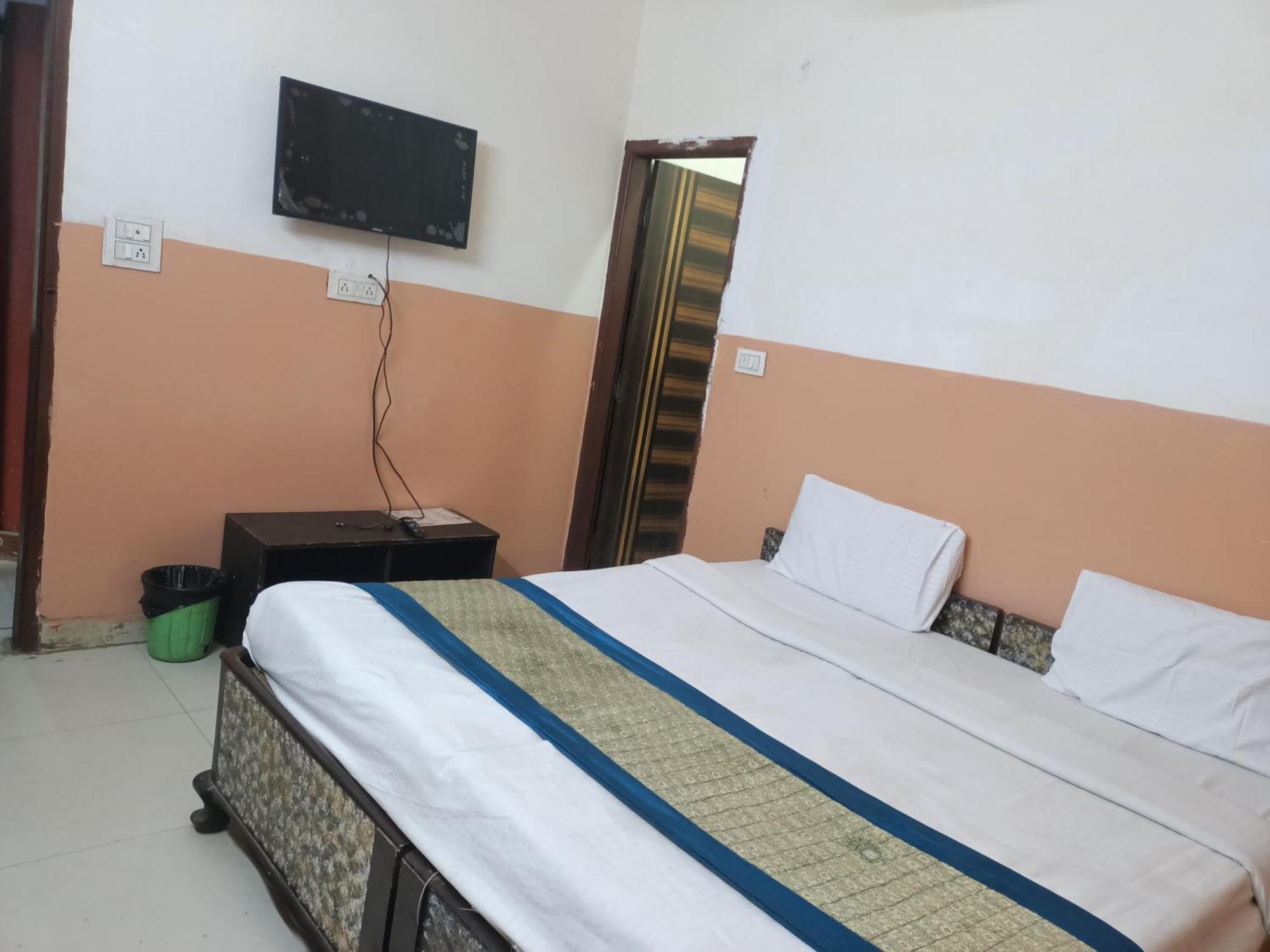 Hotel Royal India - Vijay Enclave Νέο Δελχί Εξωτερικό φωτογραφία